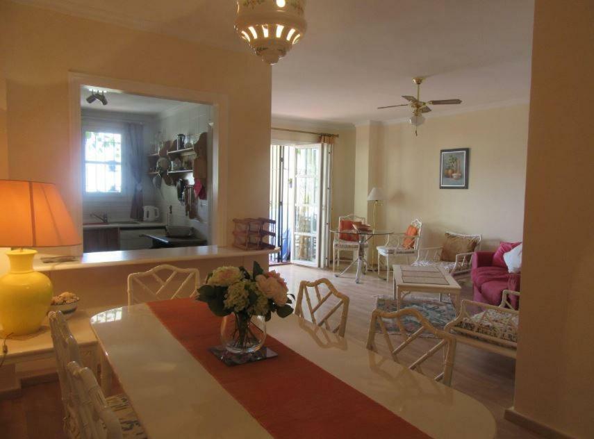 Apartment In El Paraiso - Near Puerto Banus Estepona Exteriör bild