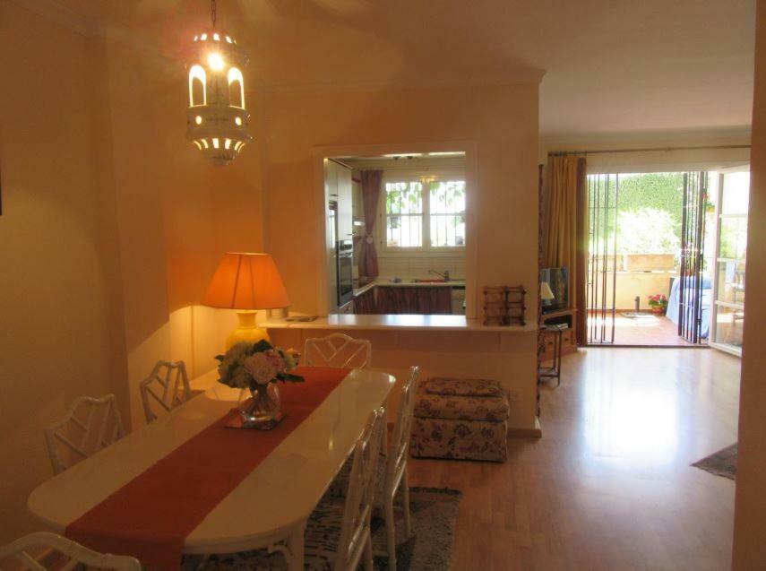 Apartment In El Paraiso - Near Puerto Banus Estepona Exteriör bild