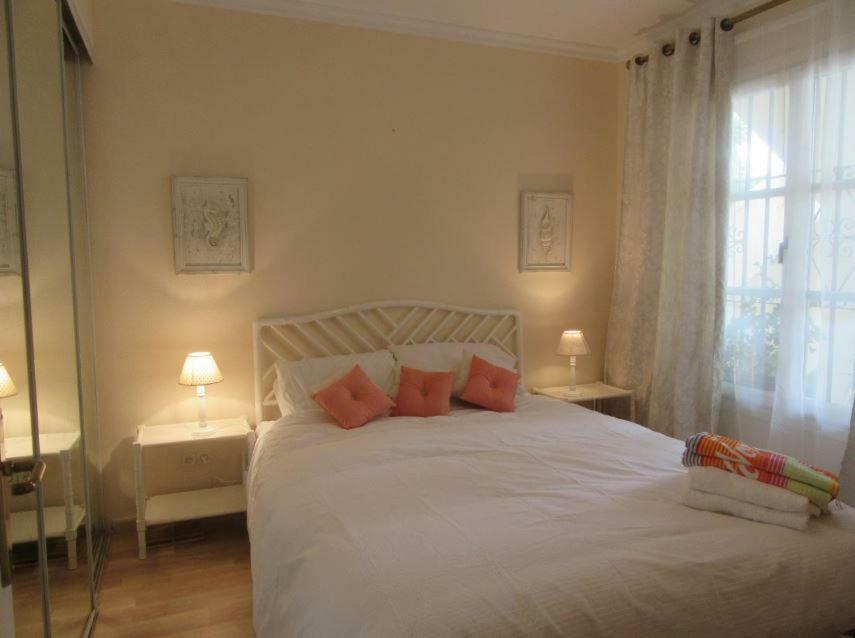 Apartment In El Paraiso - Near Puerto Banus Estepona Exteriör bild
